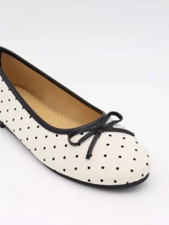 Zelia ballerina med polkaprikker - Hvid/sort